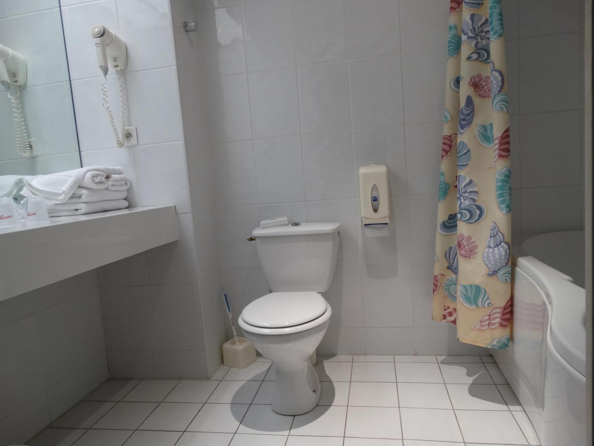 Logis Hotel Du Pont Neuf Le Veurdre Экстерьер фото