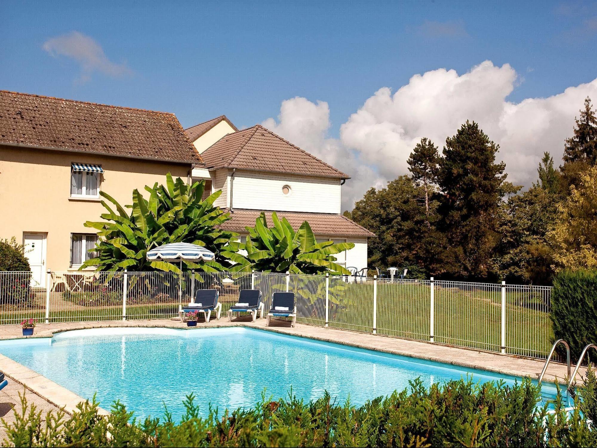 Logis Hotel Du Pont Neuf Le Veurdre Экстерьер фото