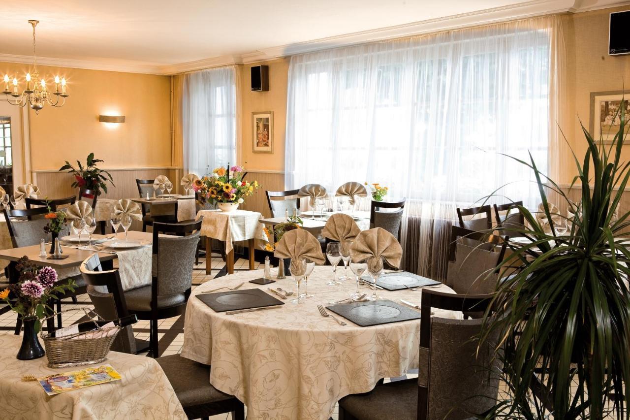 Logis Hotel Du Pont Neuf Le Veurdre Экстерьер фото